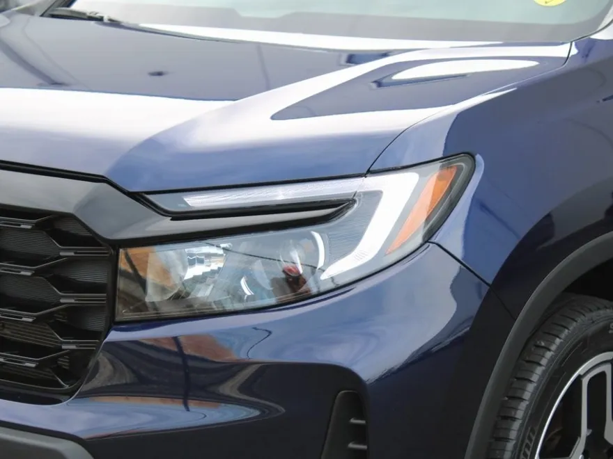 2022 Honda Passport Elite photo 1