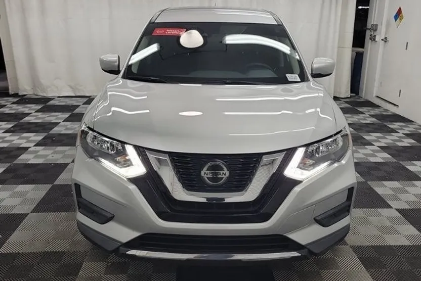 2020 Nissan Rogue S photo 1
