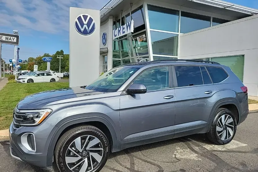 2024 Volkswagen Atlas SE Technology photo 1