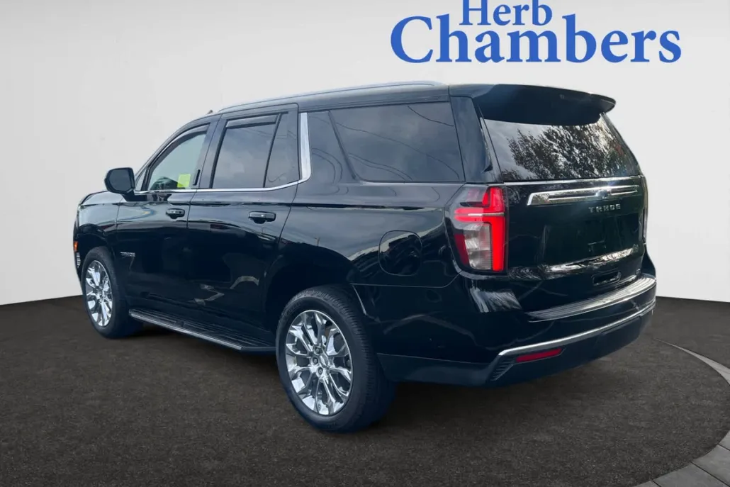 2023 Chevrolet Tahoe LT photo 1