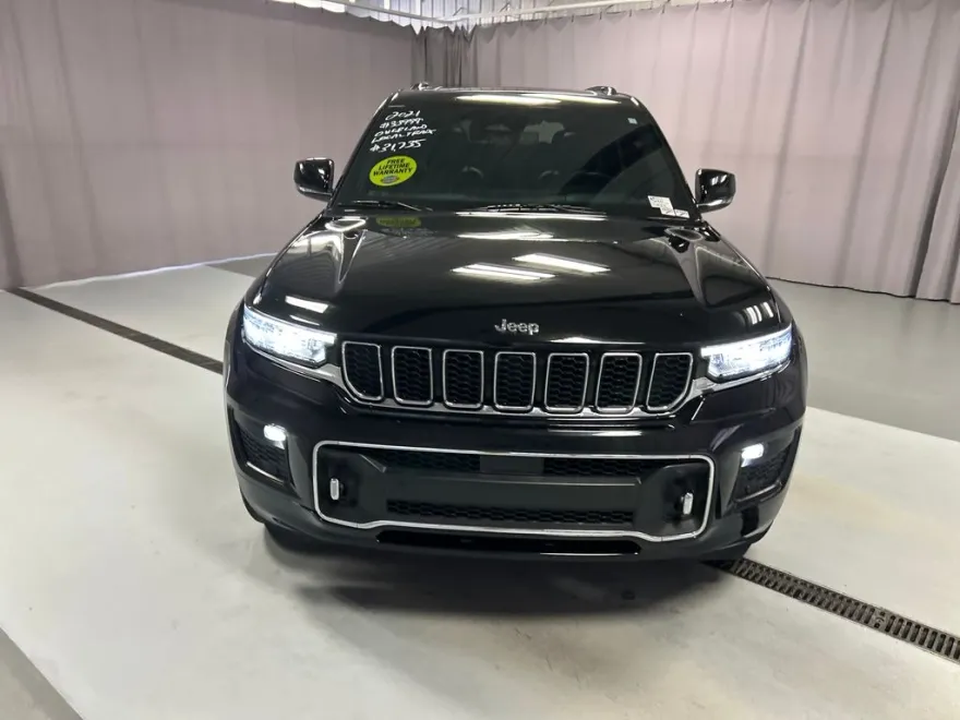 2021 Jeep Grand Cherokee Overland photo 1