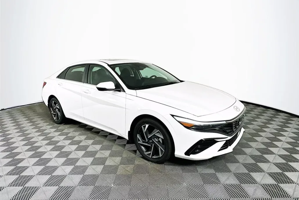 2025 Hyundai Elantra Hybrid Limited photo 1