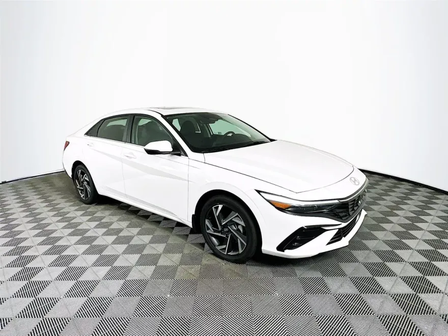 2025 Hyundai Elantra Hybrid Limited photo 1