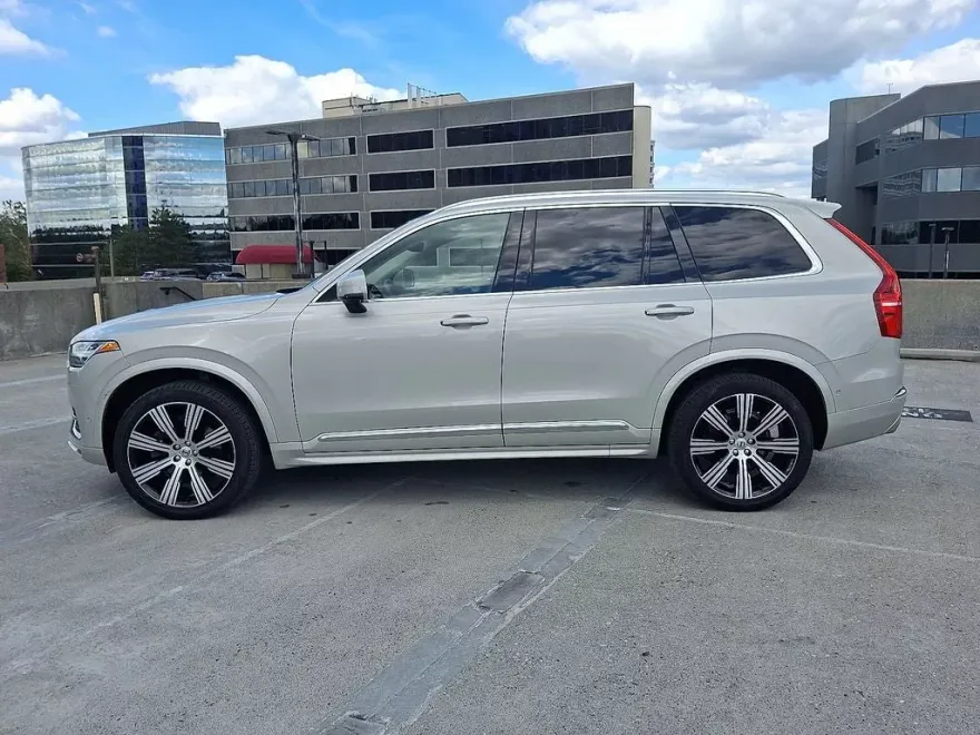 2021 Volvo XC90 T6 Inscription photo 1