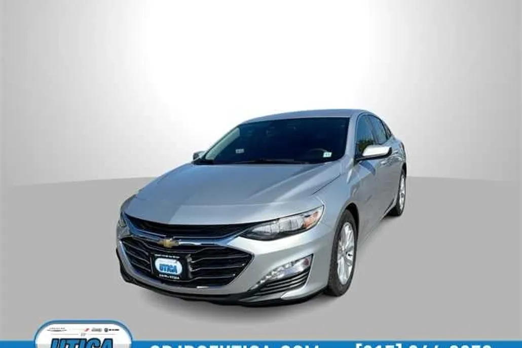 2021 Chevrolet Malibu 1LT photo 1