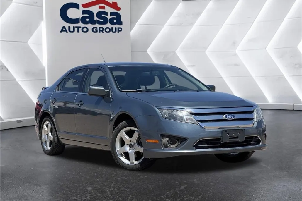 2011 Ford Fusion SE photo 1