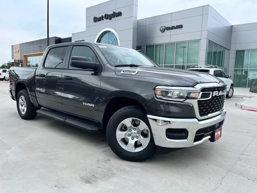 2025 Ram 1500 Tradesman photo 1