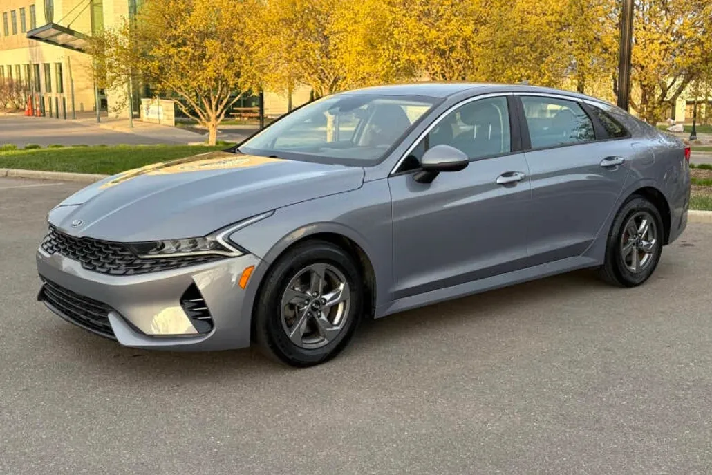 2021 Kia K5 LXS photo 1