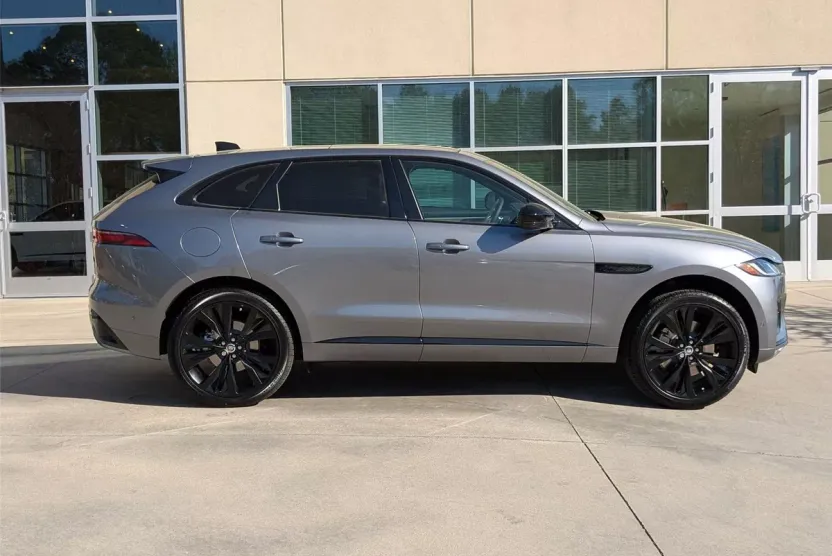 2026 Jaguar F-PACE P250 R-Dynamic S photo 1