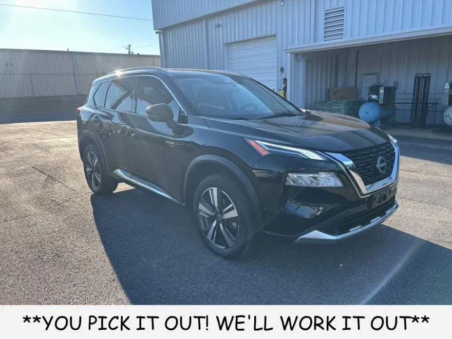 2023 Nissan Rogue Platinum photo 1