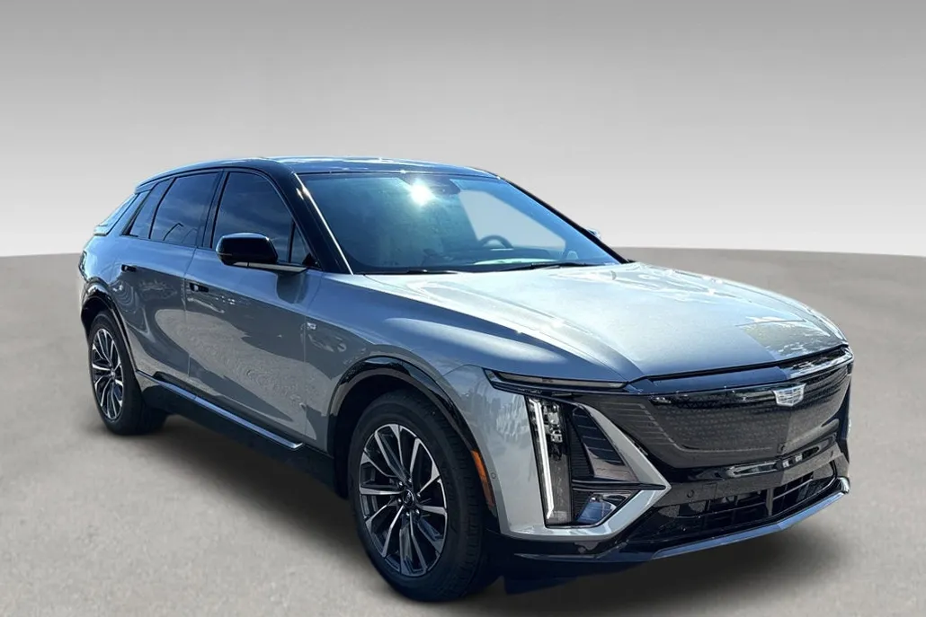 2026 Cadillac Lyriq Sport photo 1