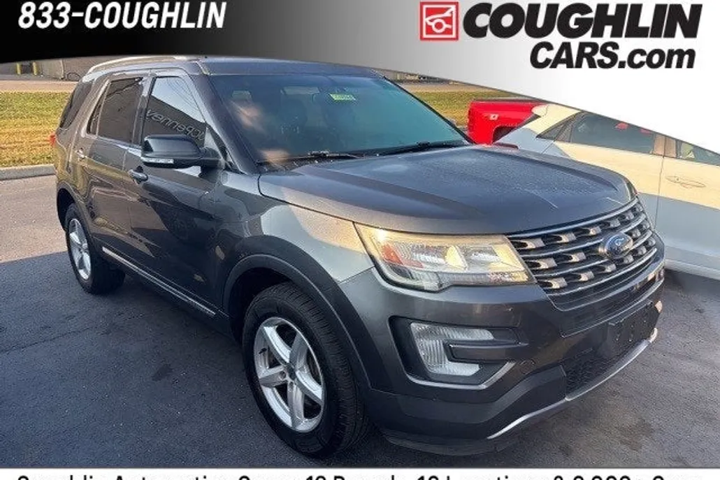 2017 Ford Explorer XLT photo 1