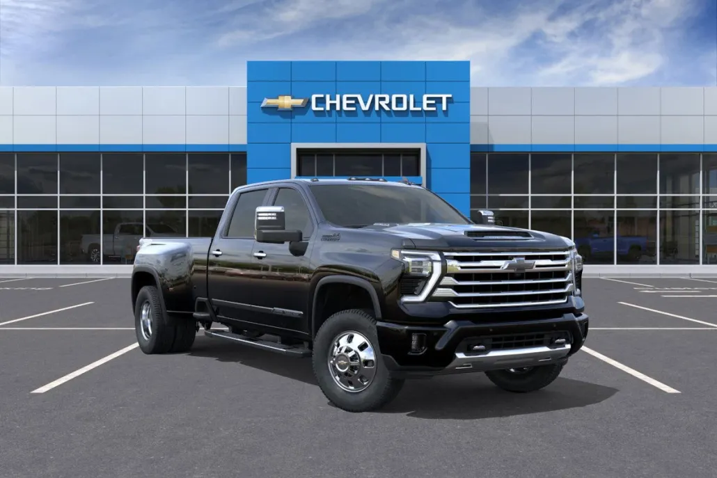 2026 Chevrolet Silverado 3500HD High Country photo 1