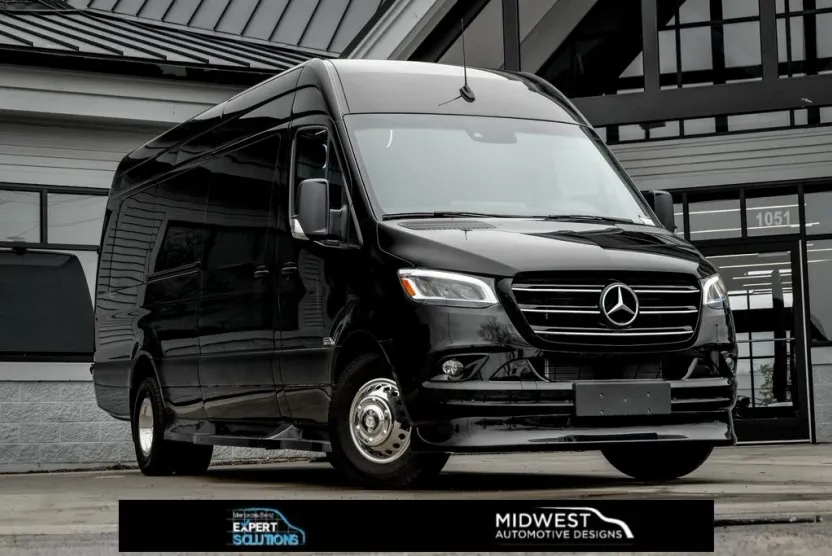 2024 Mercedes Benz Sprinter 3500 photo 1