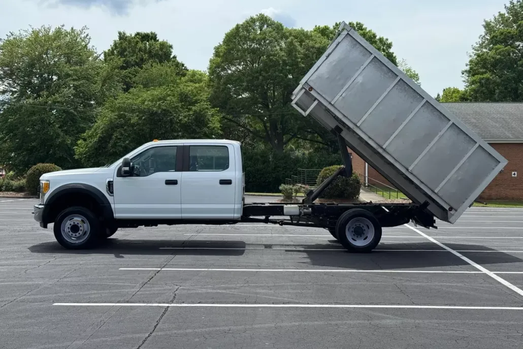 2017 Ford F-450 photo 1