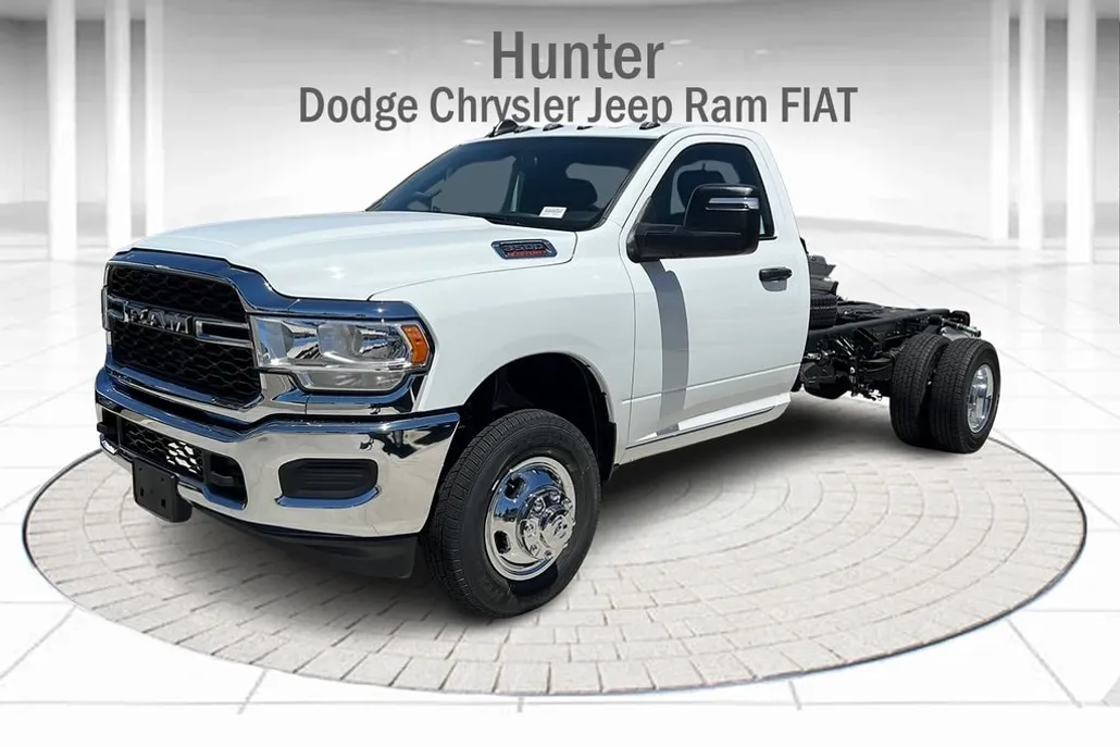 2024 Ram 3500 Tradesman photo 1