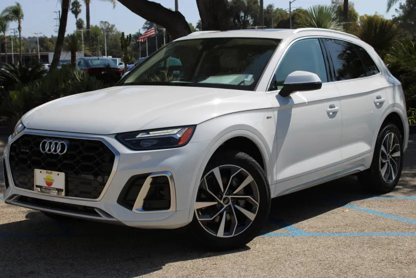 2025 Audi Q5 S line Premium photo 1