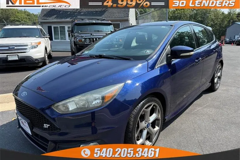 2016 Ford Focus ST photo 1