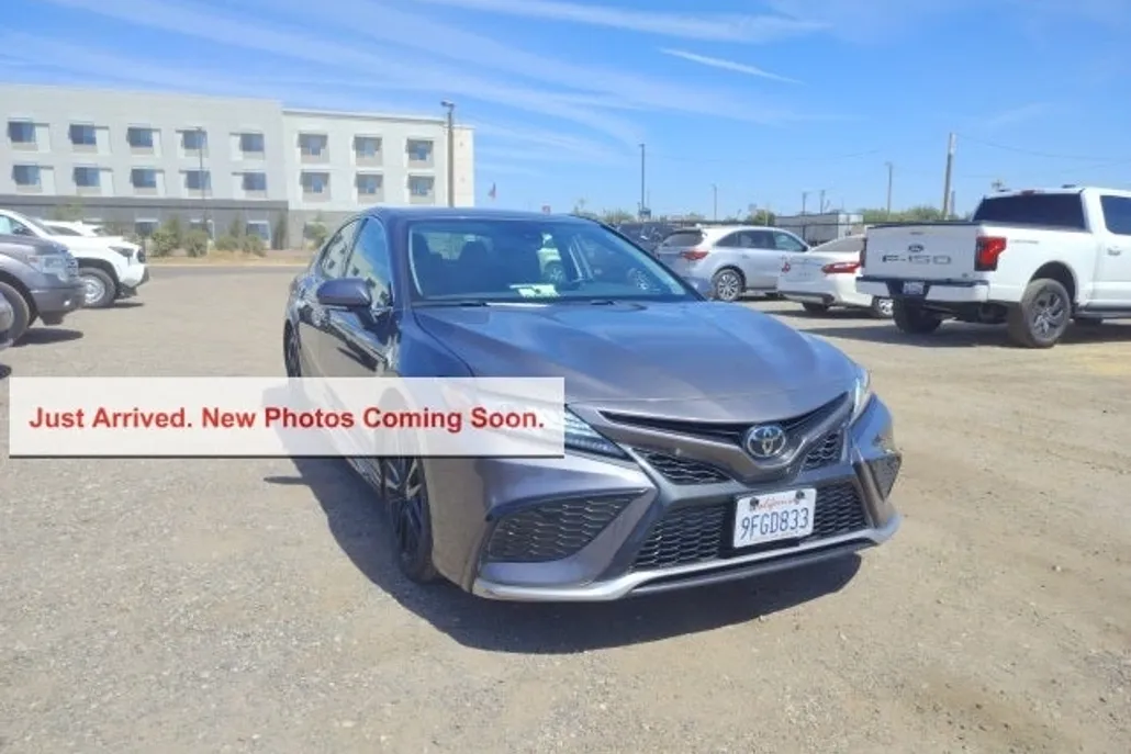 2023 Toyota Camry XSE photo 1