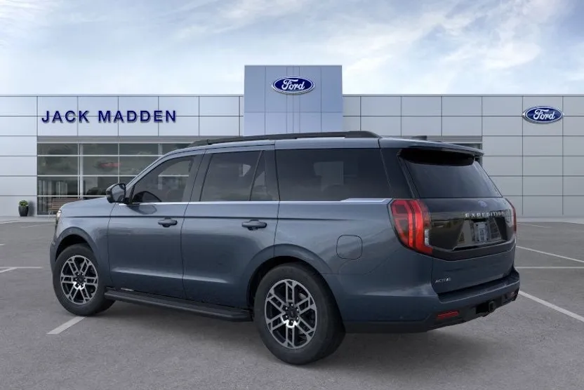 2025 Ford Expedition photo 1
