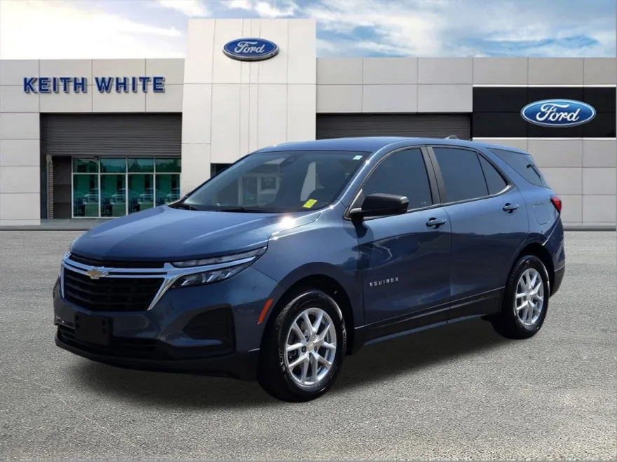 2024 Chevrolet Equinox LS photo 1