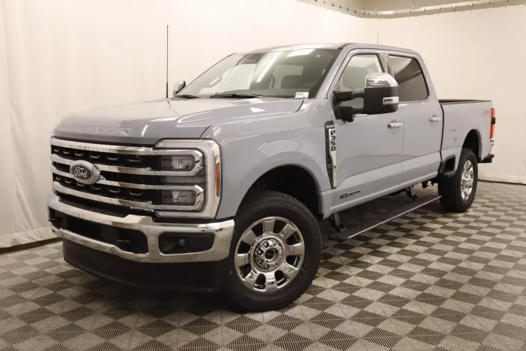 2025 Ford F-350 King Ranch photo 1