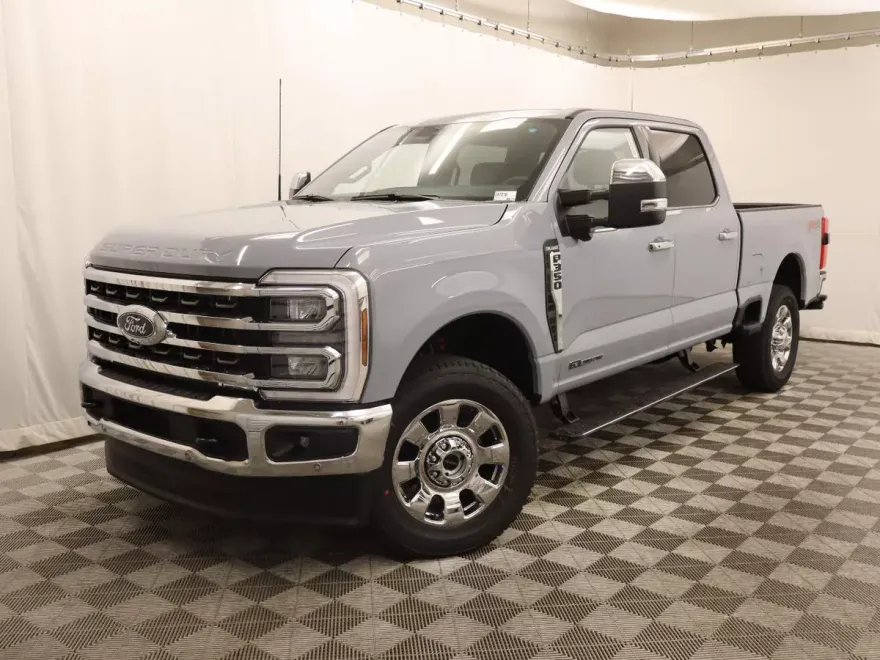 2025 Ford F-350 King Ranch photo 1