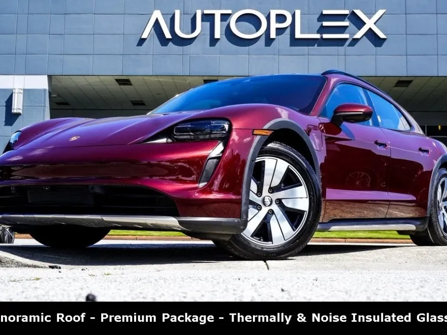 2022 Porsche Taycan 4 Cross Turismo photo 1