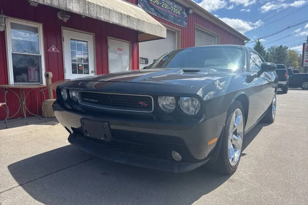2013 Dodge Challenger R/T photo 1