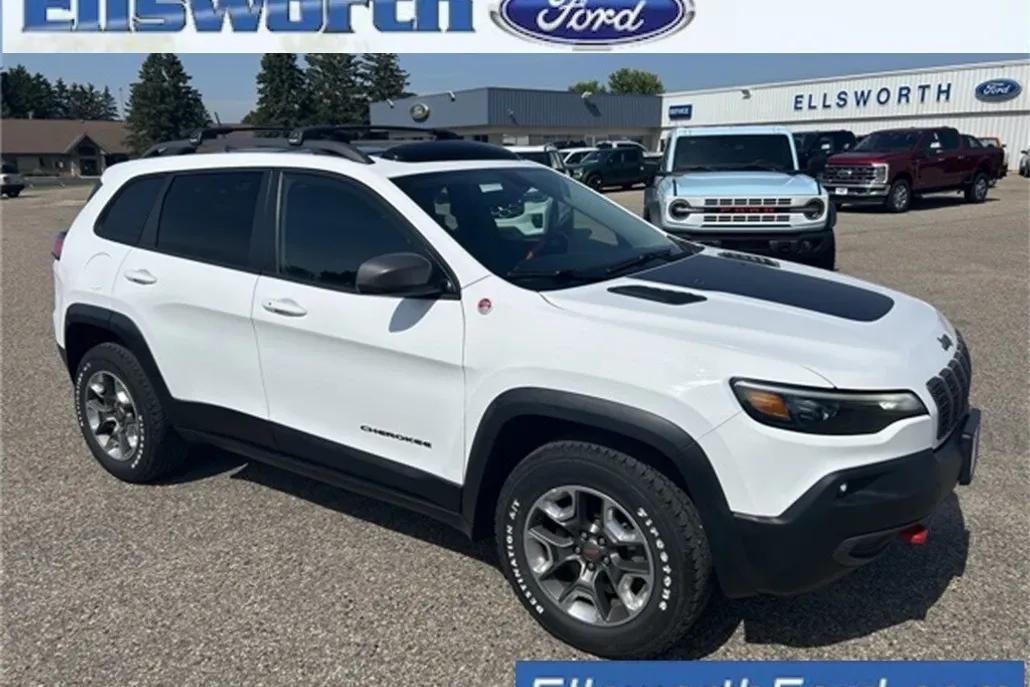 2019 Jeep Cherokee Trailhawk photo 1