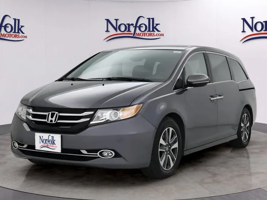 2016 Honda Odyssey Touring Elite photo 1