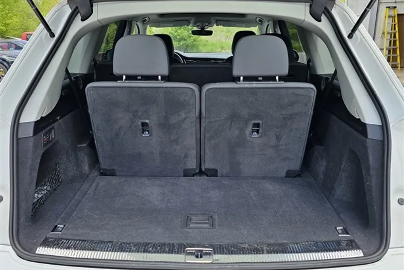 2024 Audi Q7 55 Premium Plus photo 1