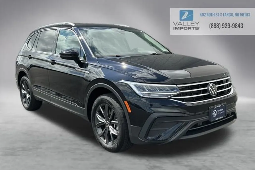 2022 Volkswagen Tiguan SE photo 1