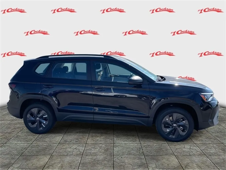 2025 Volkswagen Taos S photo 1