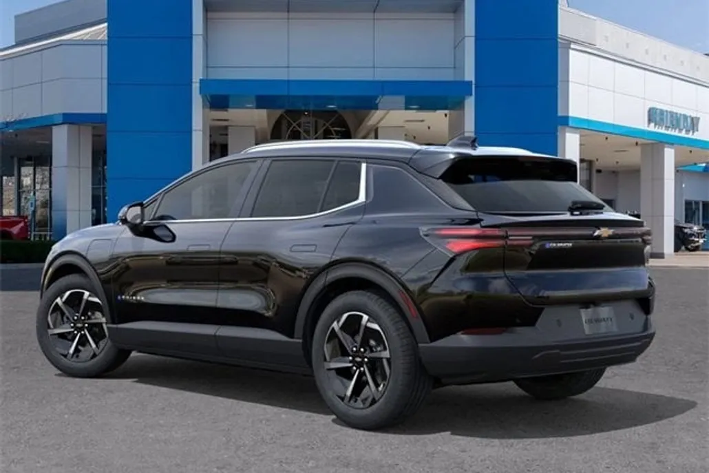 2026 Chevrolet Equinox EV 1LT photo 1