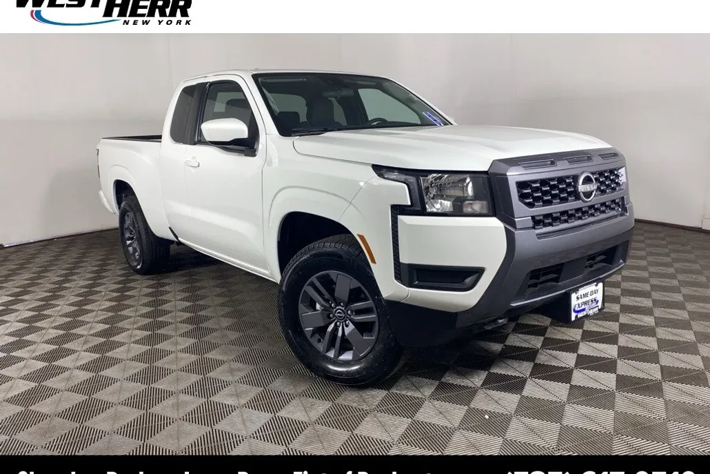 2025 Nissan Frontier SV photo 1