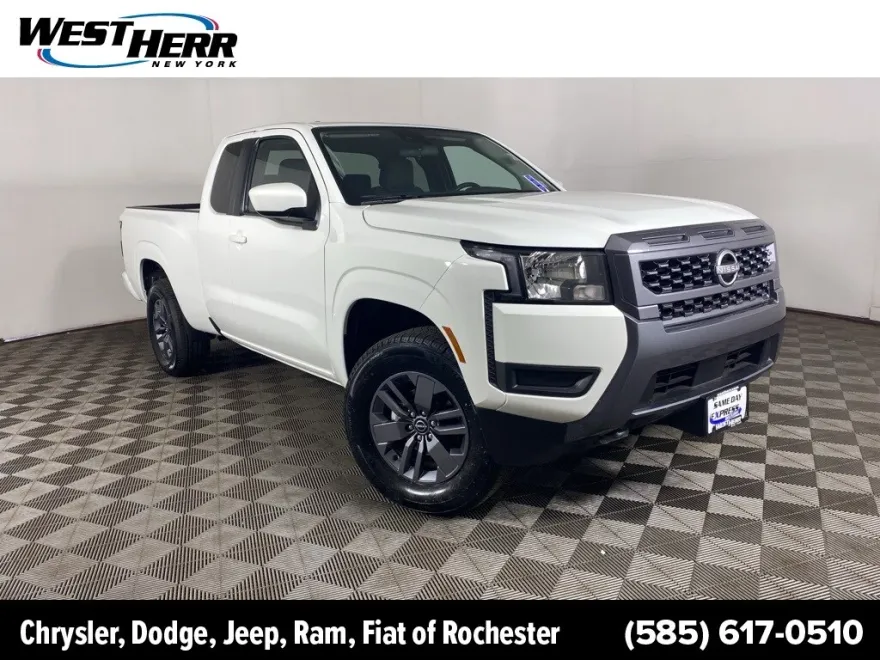 2025 Nissan Frontier SV photo 1
