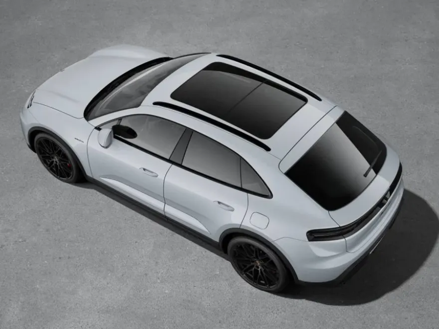 2025 Porsche Macan Electric photo 1