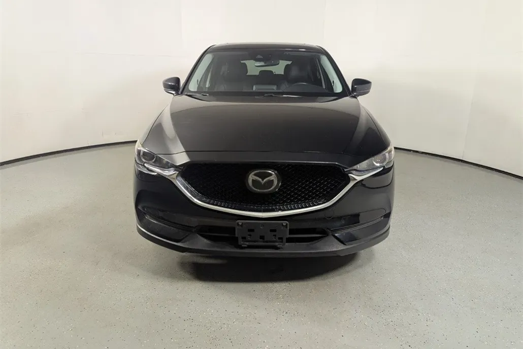 2019 Mazda CX-5 Touring photo 1