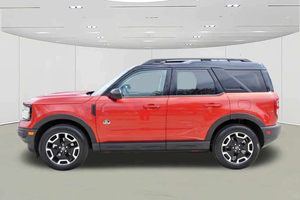 2024 Ford Bronco Sport Outer Banks photo 1