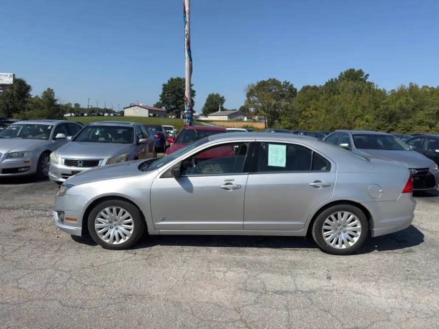 2012 Ford Fusion Hybrid photo 1