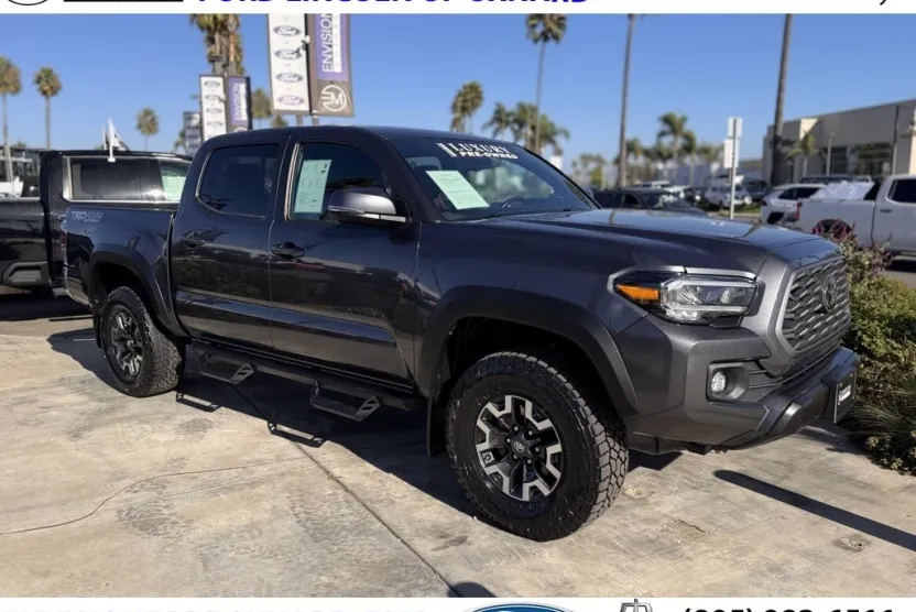 2023 Toyota Tacoma TRD photo 1