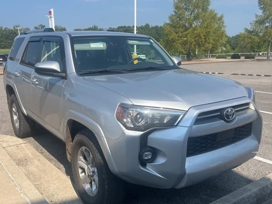 2023 Toyota 4Runner SR5 photo 1