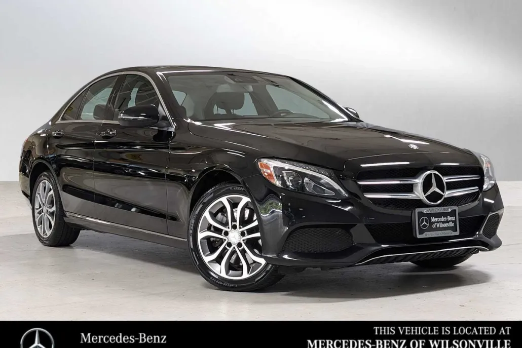 2017 Mercedes Benz C 300 photo 1