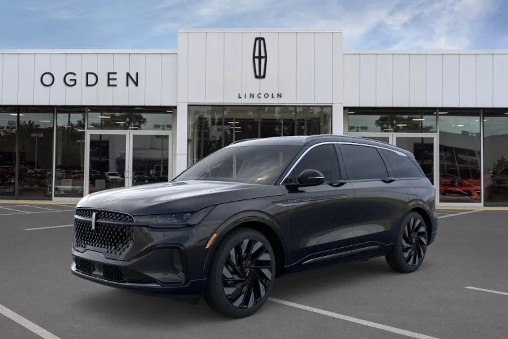 2025 Lincoln Nautilus Black Label photo 1