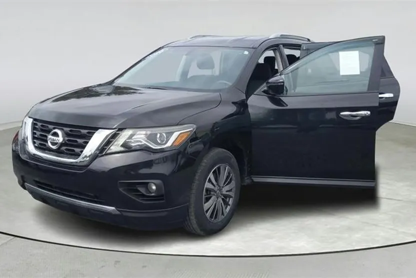 2020 Nissan Pathfinder SV photo 1