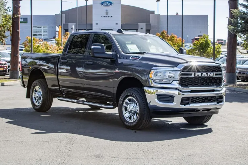 2024 Ram 2500 Tradesman photo 1
