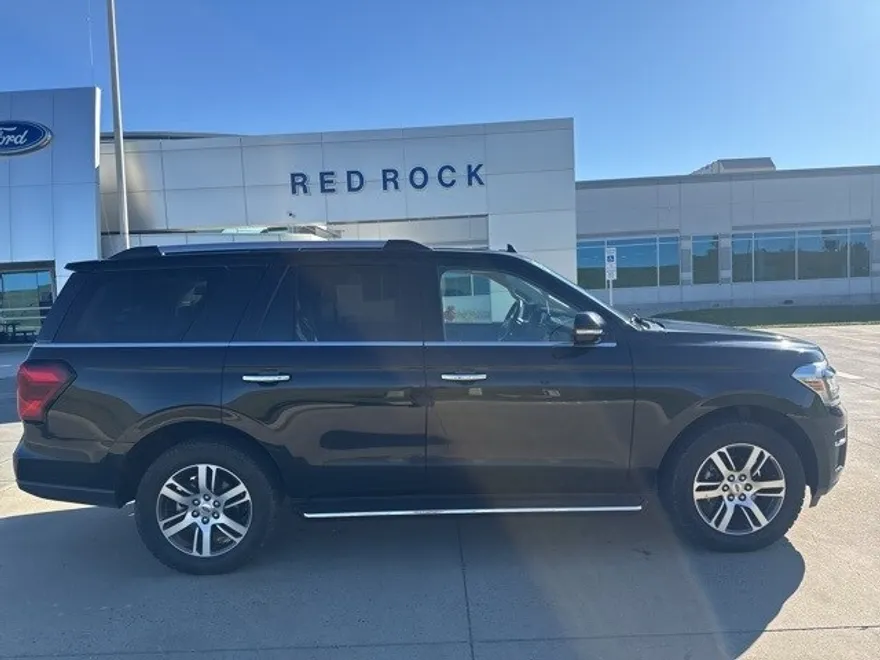 2023 Ford Expedition Limited photo 1