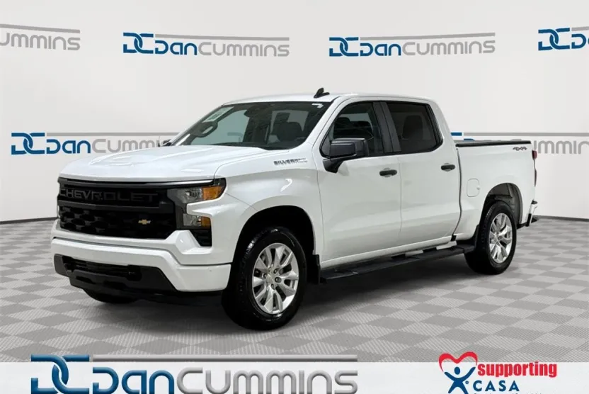 2023 Chevrolet Silverado 1500 Custom photo 1