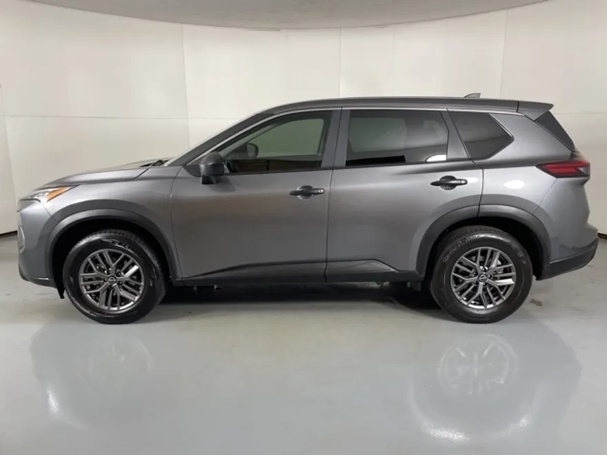2024 Nissan Rogue S photo 1